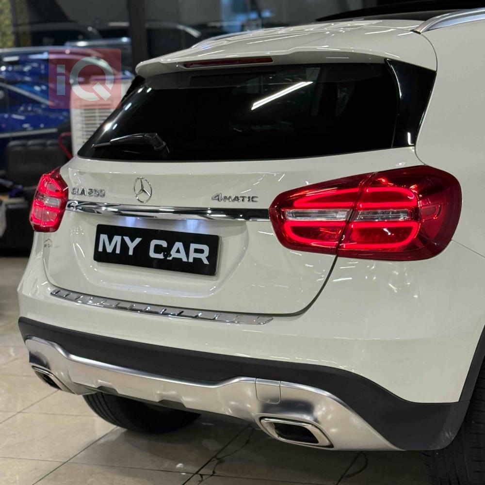 مرسيدس بنز GLA